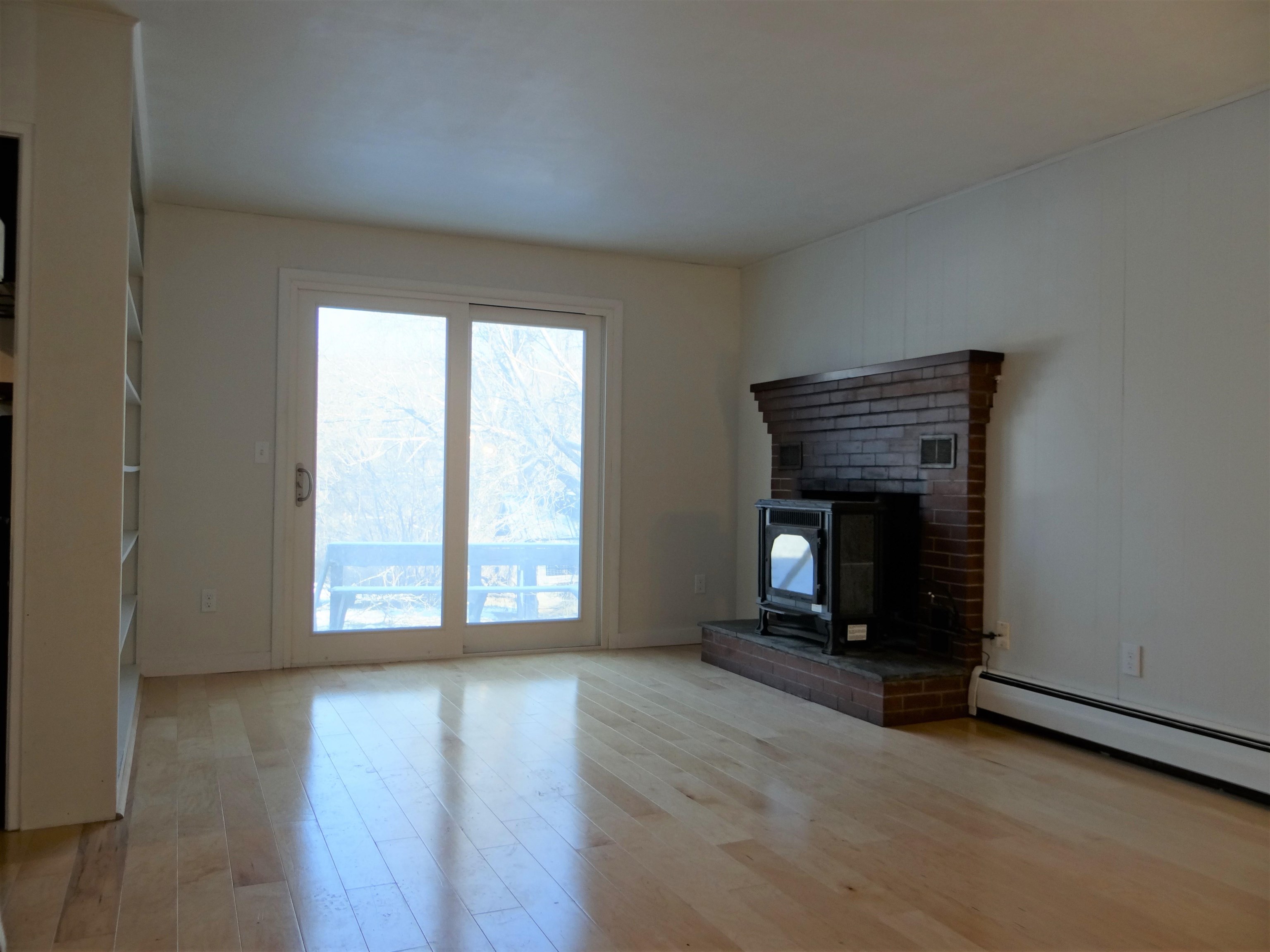 481 Hillside Road Hartford, VT 05059 - Photo 11 of 40