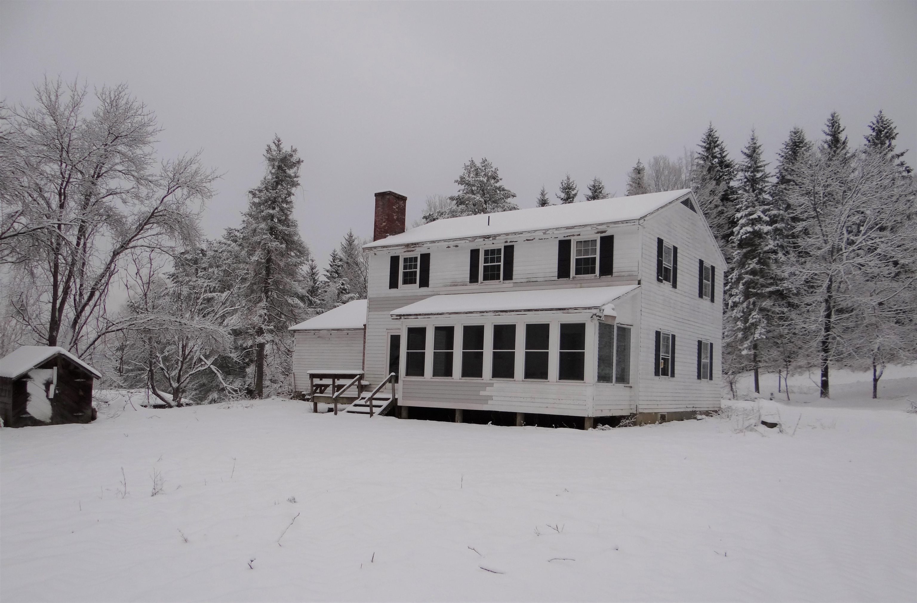481 Hillside Road Hartford, VT 05059 - Photo 2 of 40