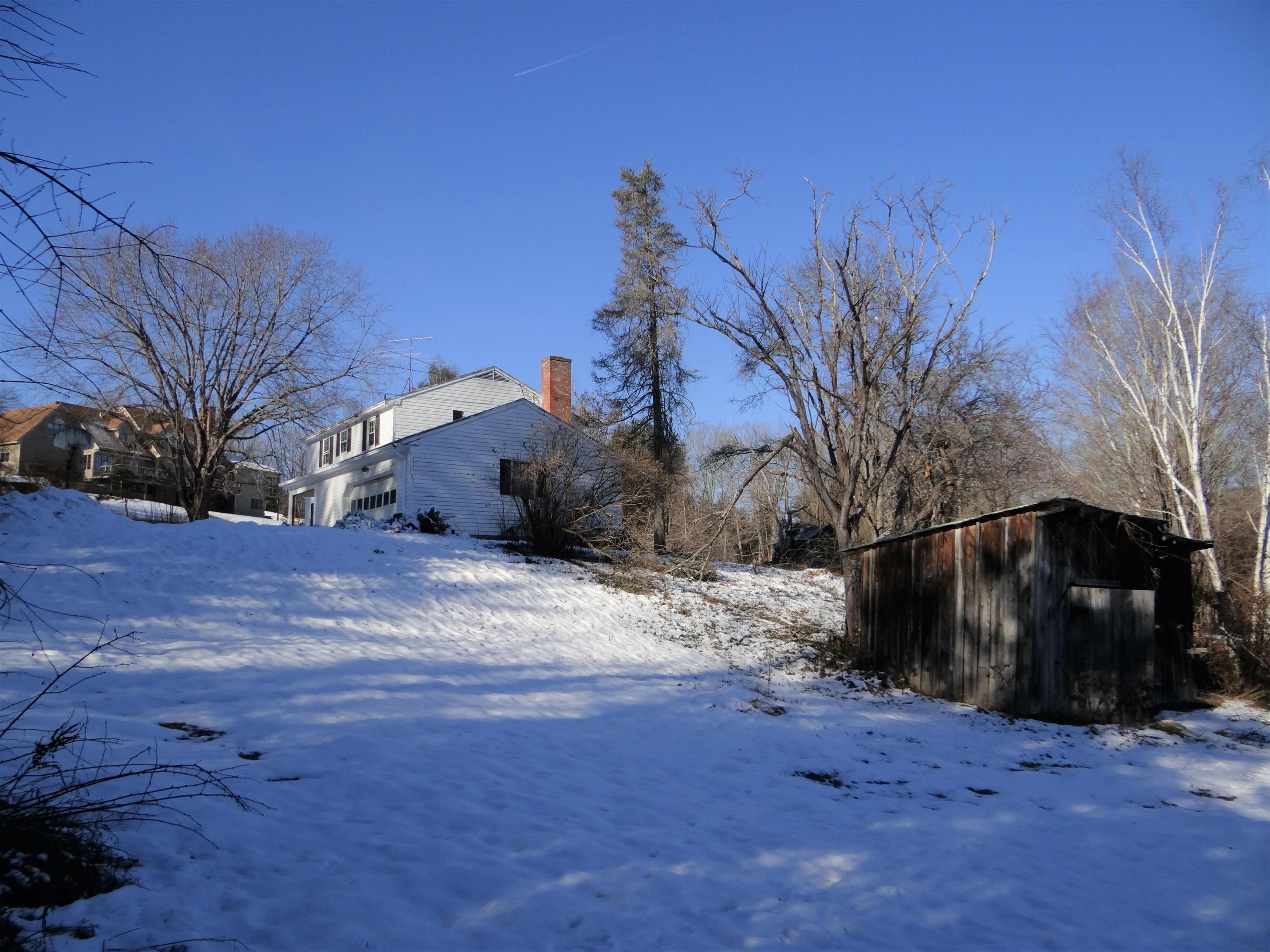 481 Hillside Road Hartford, VT 05059 - Photo 4 of 40