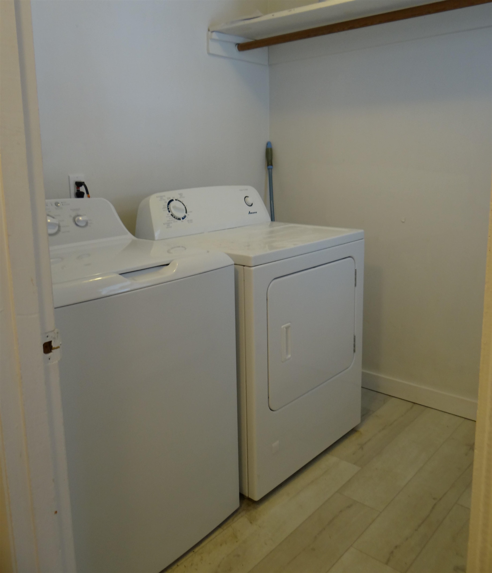 481 Hillside Road Hartford, VT 05059 - Photo 7 of 40