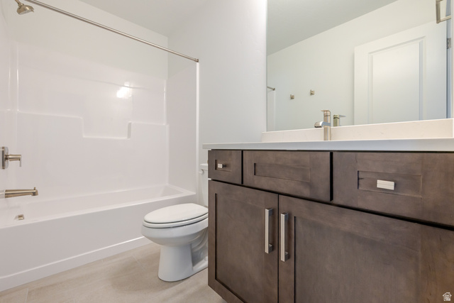 4720 Heartwood Road, Unit 438 Mapleton, UT 84664 - Photo 14 of 19 Full bath with vanity and shower / bathtub combination