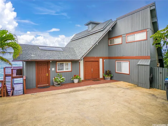 a view of a garden with a fountain