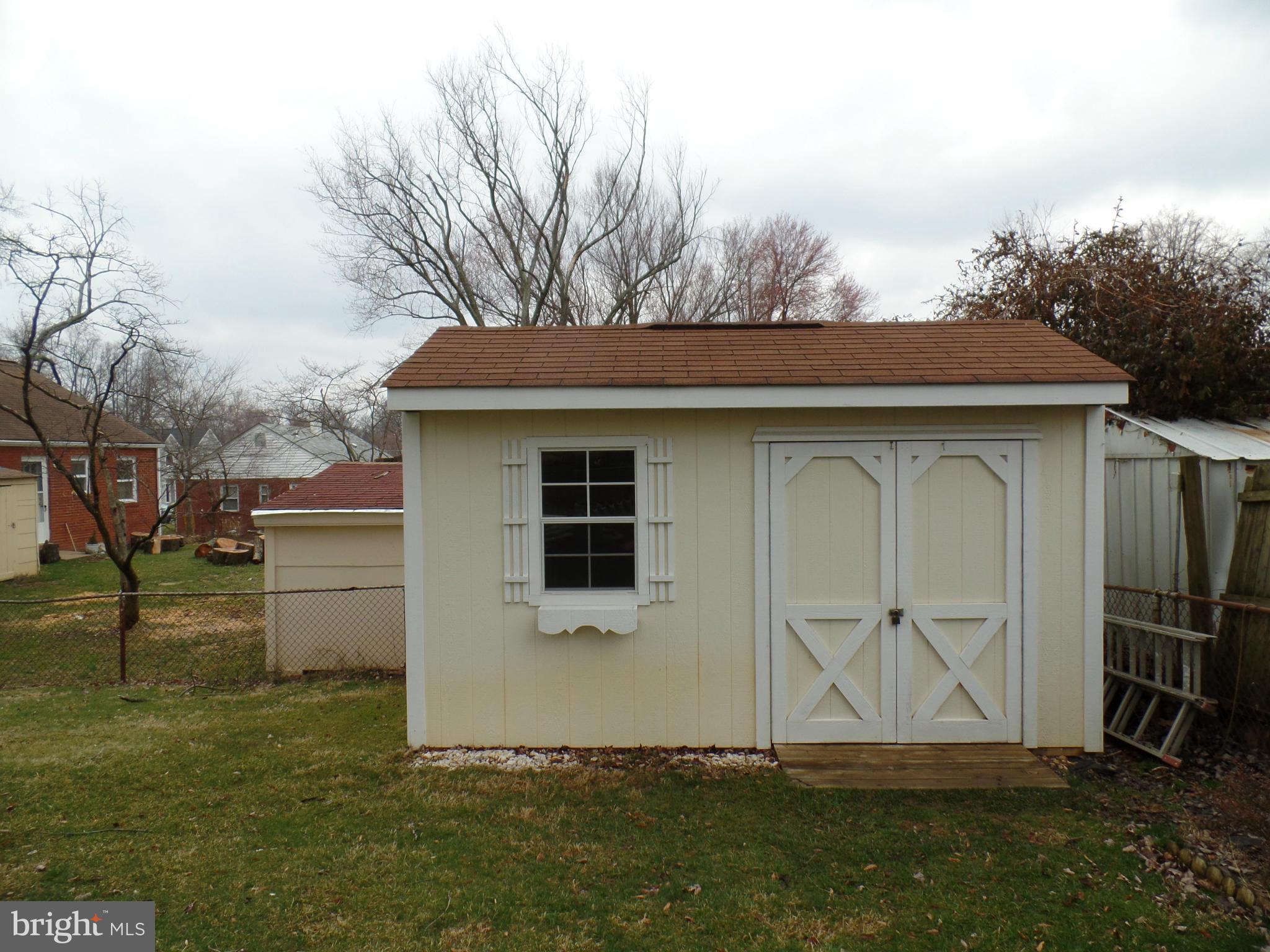 2015 Leonard Road Falls Church, VA 22043 - Photo 25 of 25 Storage shed