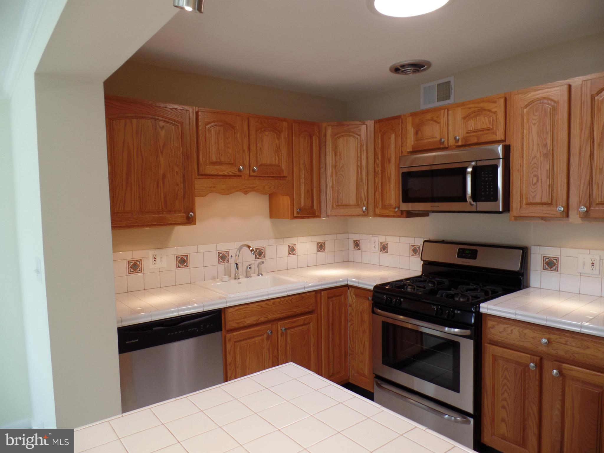2015 Leonard Road Falls Church, VA 22043 - Photo 10 of 25 Kitchen