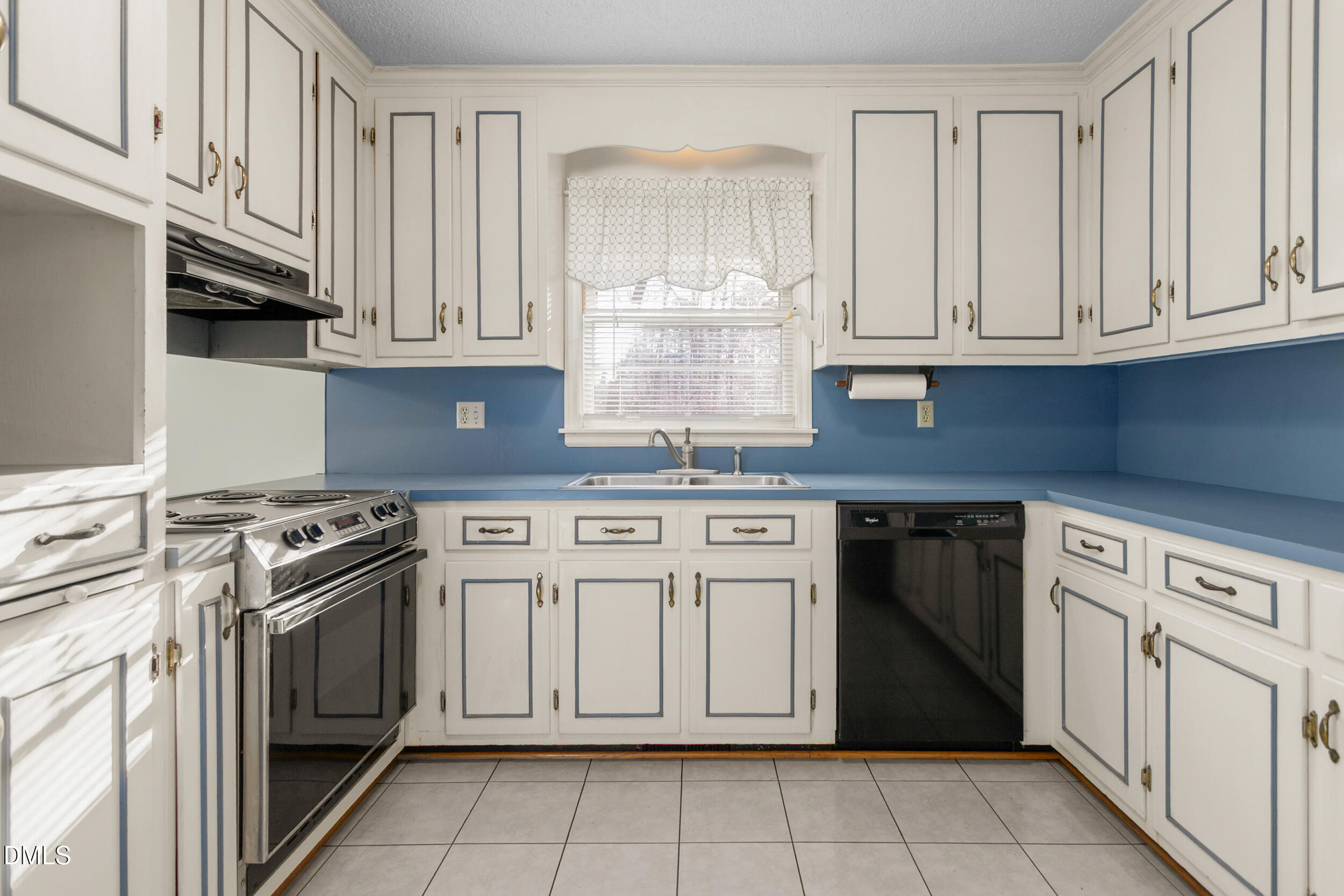 501 Orange High School Road Hillsborough, NC 27278 - Photo 13 of 39 501 Orange High School Road-15