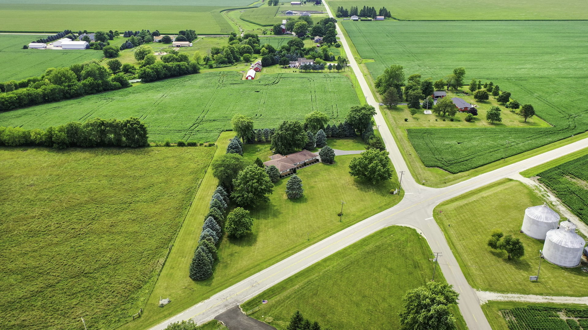 1745 Nelson Road Morris, IL 60450 - Photo 29 of 34 Gallery Image 29