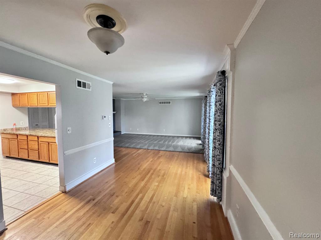 2365 Walton Boulevard Rochester, MI 48309 - Photo 15 of 40