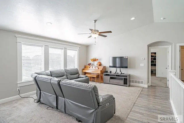 $499,900 | 5082 Nelson Drive, Iona, ID 83427