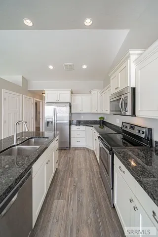 $499,900 | 5082 Nelson Drive, Iona, ID 83427