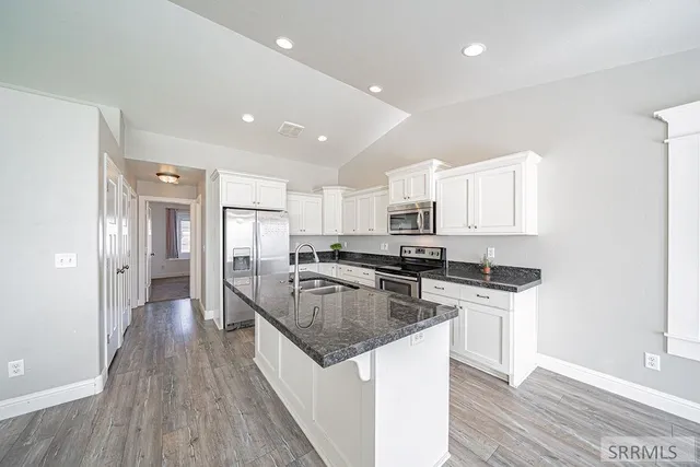 $499,900 | 5082 Nelson Drive, Iona, ID 83427