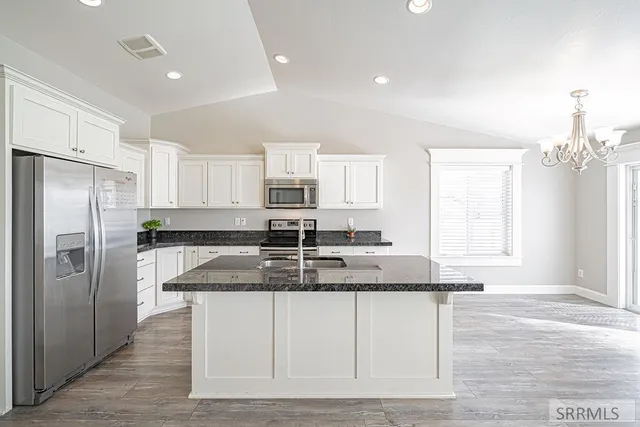 $499,900 | 5082 Nelson Drive, Iona, ID 83427