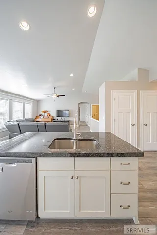 $499,900 | 5082 Nelson Drive, Iona, ID 83427