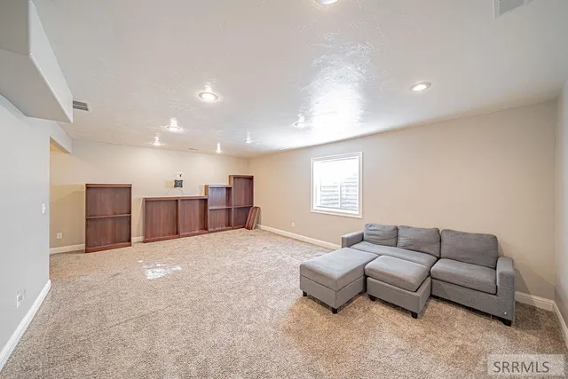 $499,900 | 5082 Nelson Drive, Iona, ID 83427