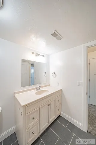 $499,900 | 5082 Nelson Drive, Iona, ID 83427