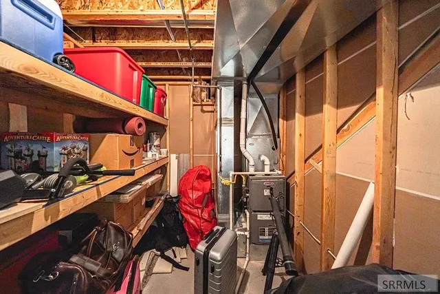 $499,900 | 5082 Nelson Drive, Iona, ID 83427