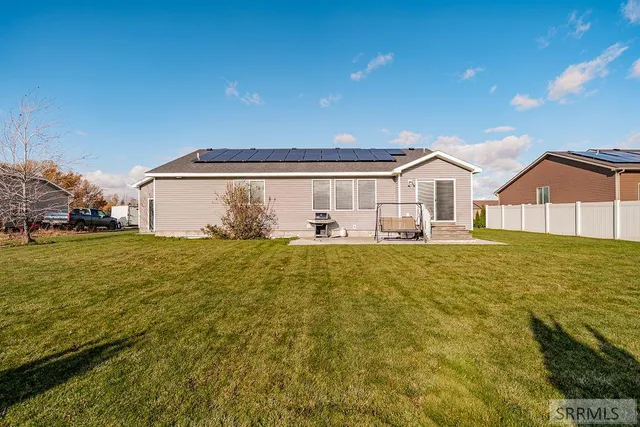 $499,900 | 5082 Nelson Drive, Iona, ID 83427