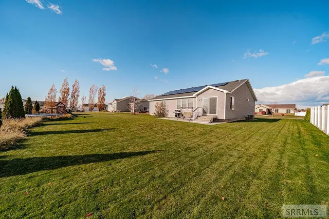 $499,900 | 5082 Nelson Drive, Iona, ID 83427