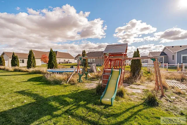 $499,900 | 5082 Nelson Drive, Iona, ID 83427