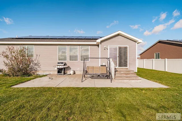 $499,900 | 5082 Nelson Drive, Iona, ID 83427