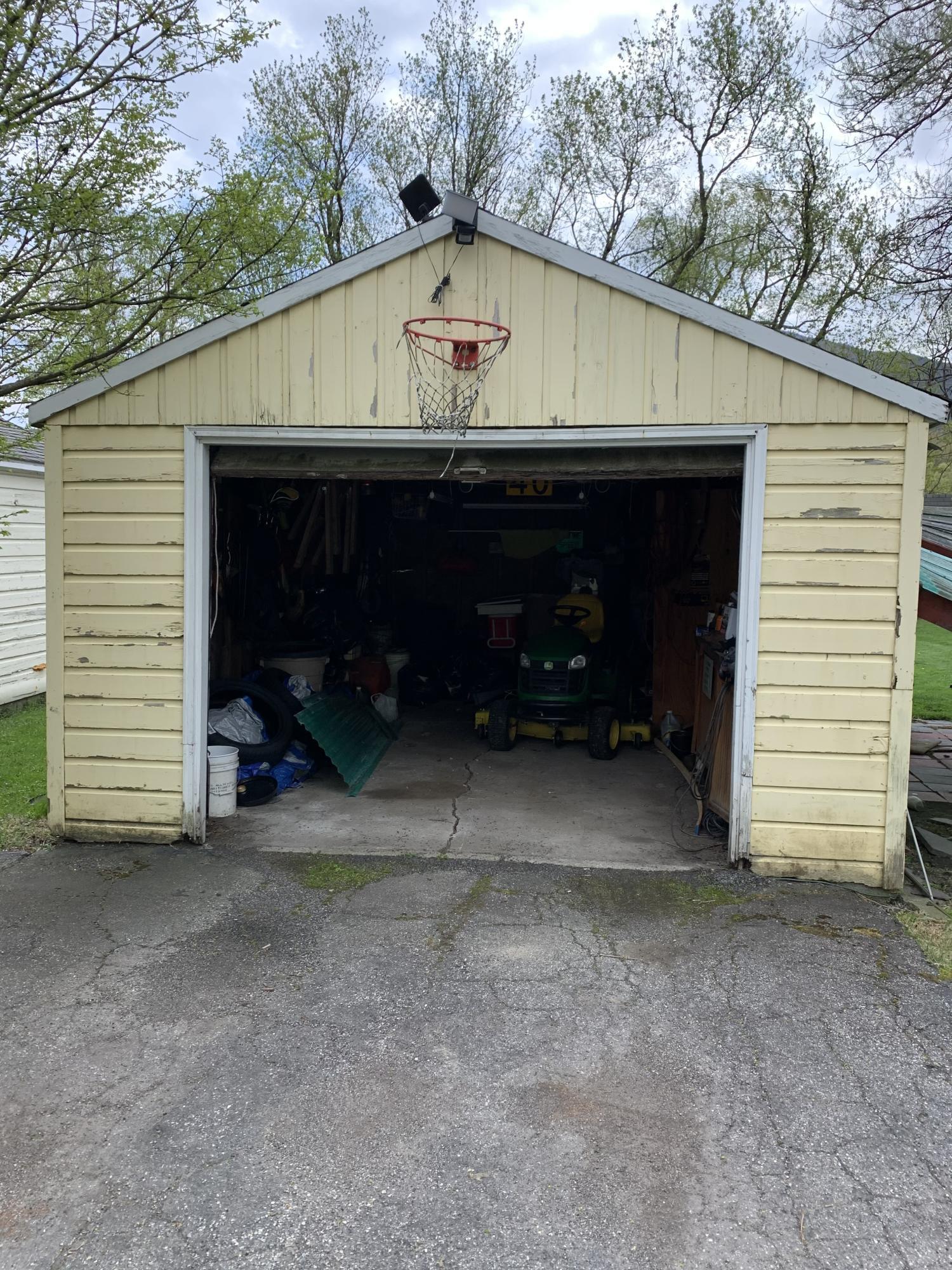 640 State Road North Adams, MA 01247 - Photo 4 of 30 Garage