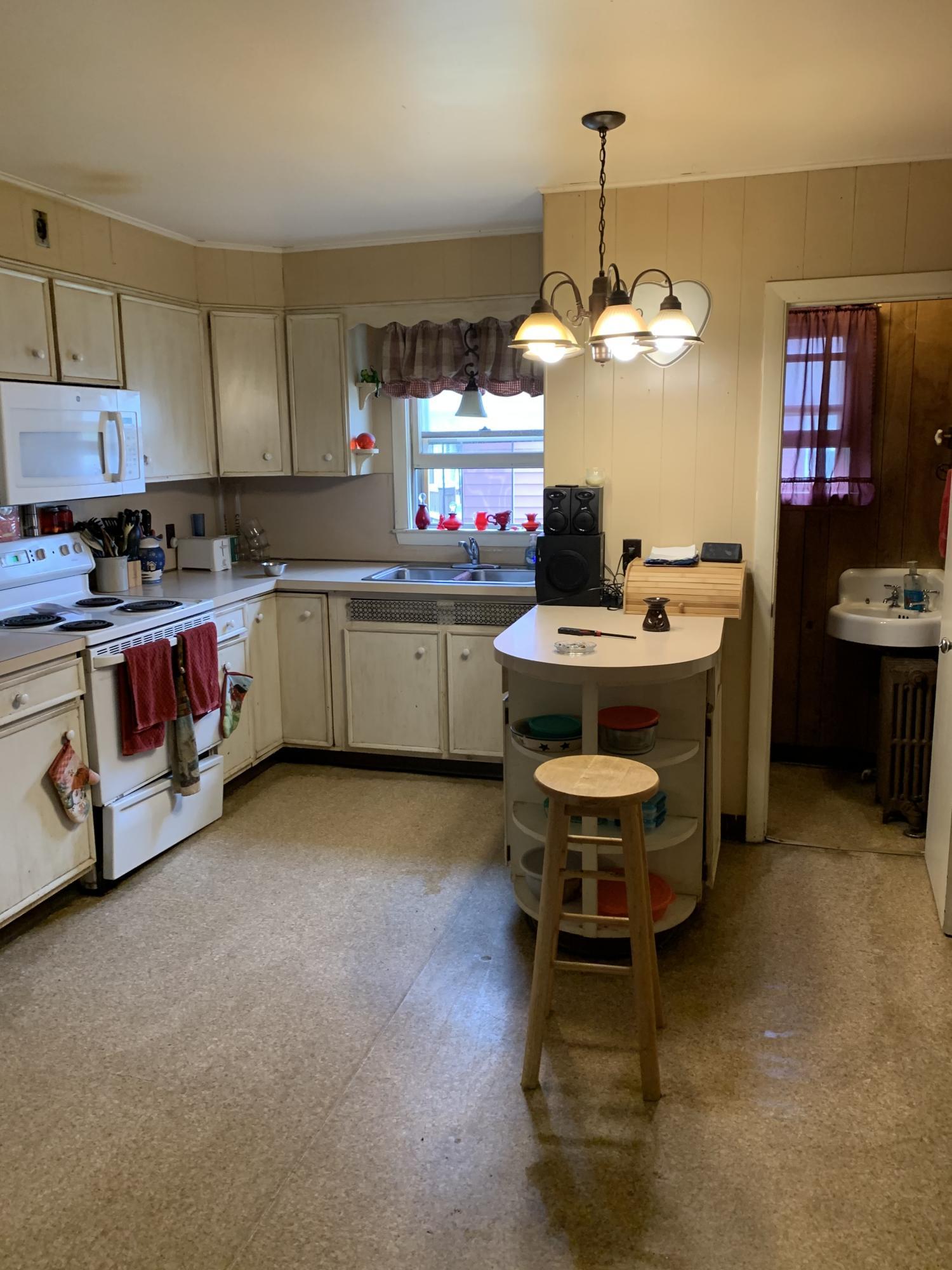 640 State Road North Adams, MA 01247 - Photo 10 of 30 Kitchen