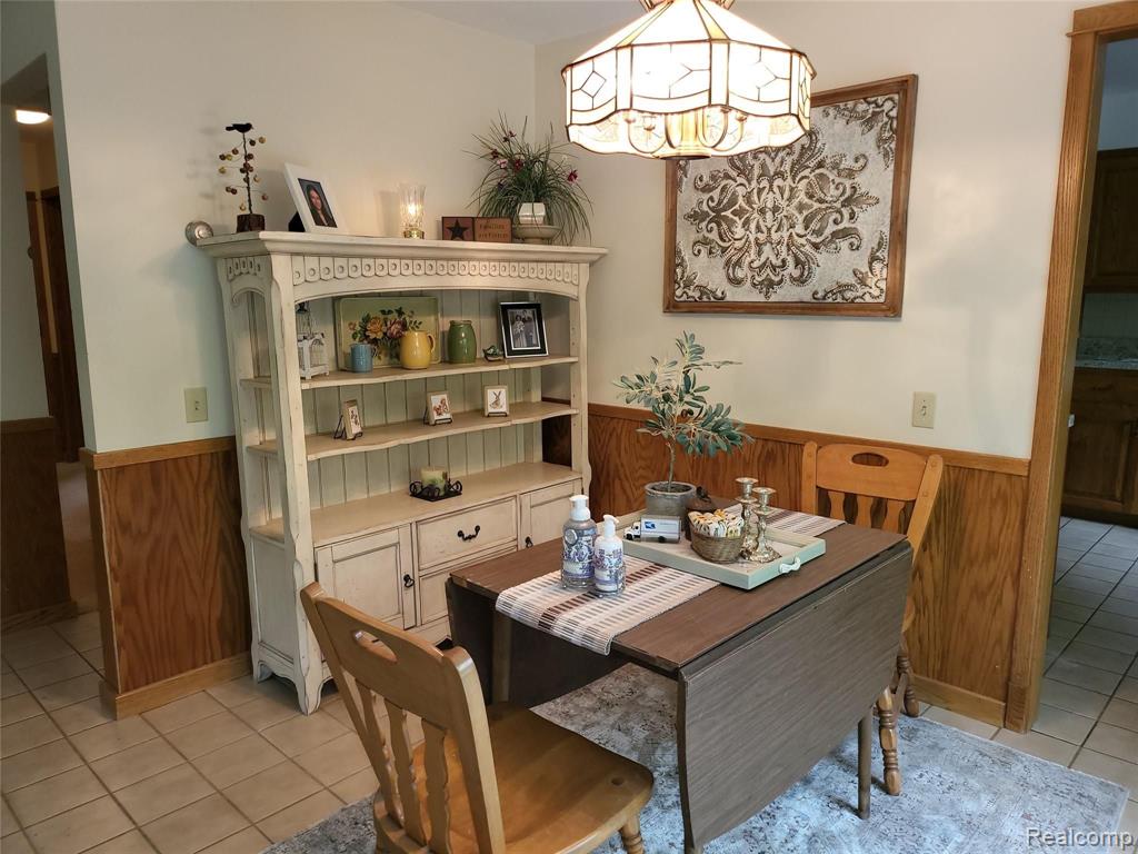 2281 Bennett Road Cheboygan, MI 49721 - Photo 16 of 38