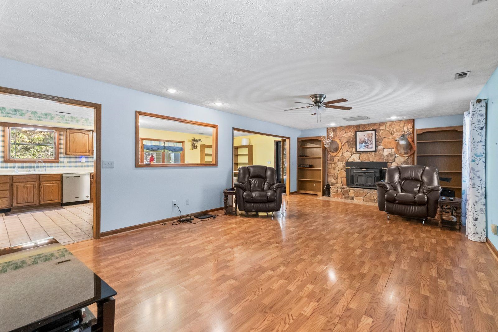 98 Isaac Park Road Louisa, KY 41230 - Photo 12 of 36