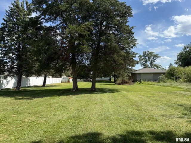 $84,900 | 570 South Main Street, Roseville, IL 61473