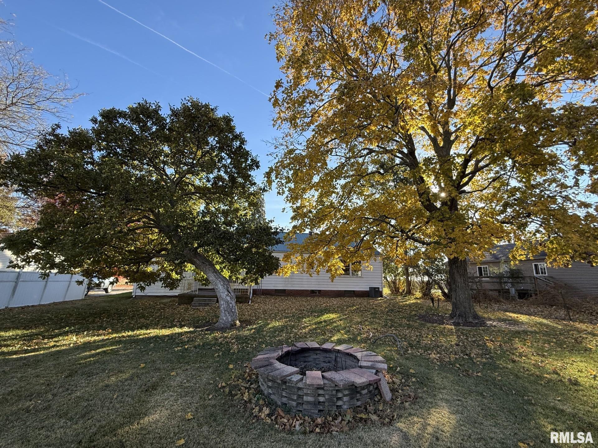 570 South Main Street Roseville, IL 61473 - Photo 11 of 64