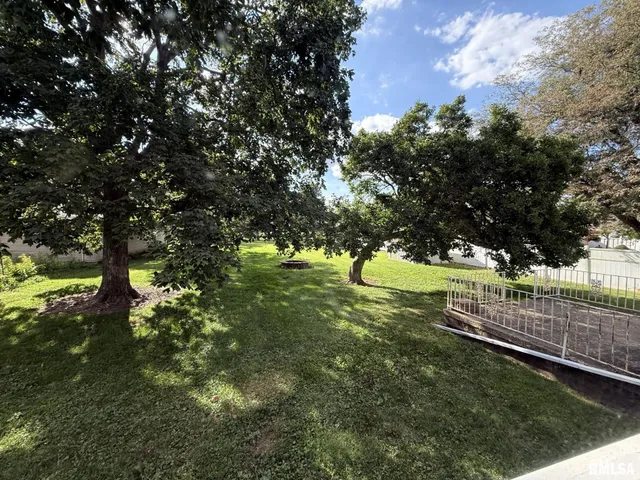 $80,000 | 570 South Main Street, Roseville, IL 61473