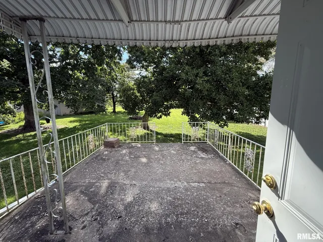 $80,000 | 570 South Main Street, Roseville, IL 61473