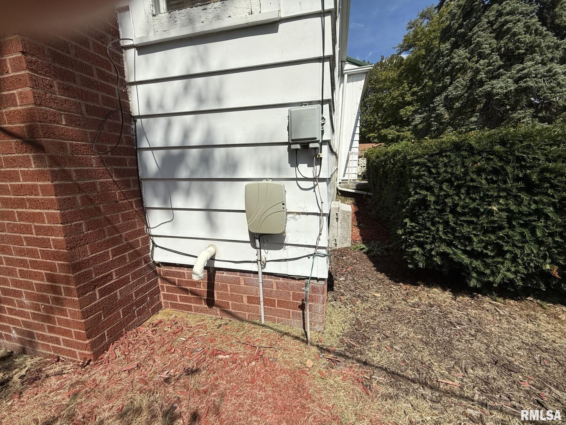 570 South Main Street Roseville, IL 61473 - Photo 19 of 64