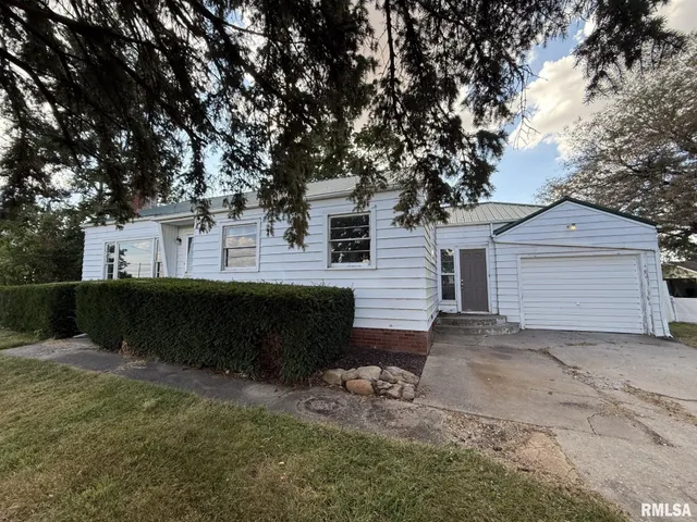 $80,000 | 570 South Main Street, Roseville, IL 61473