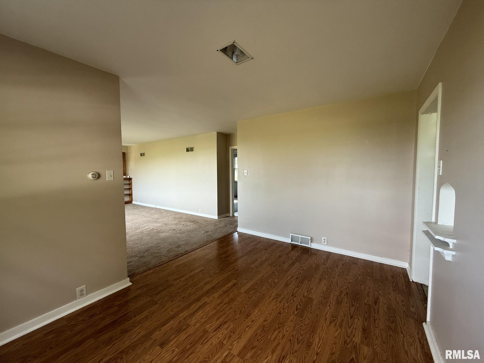 570 South Main Street Roseville, IL 61473 - Photo 26 of 64