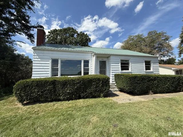 $84,900 | 570 South Main Street, Roseville, IL 61473