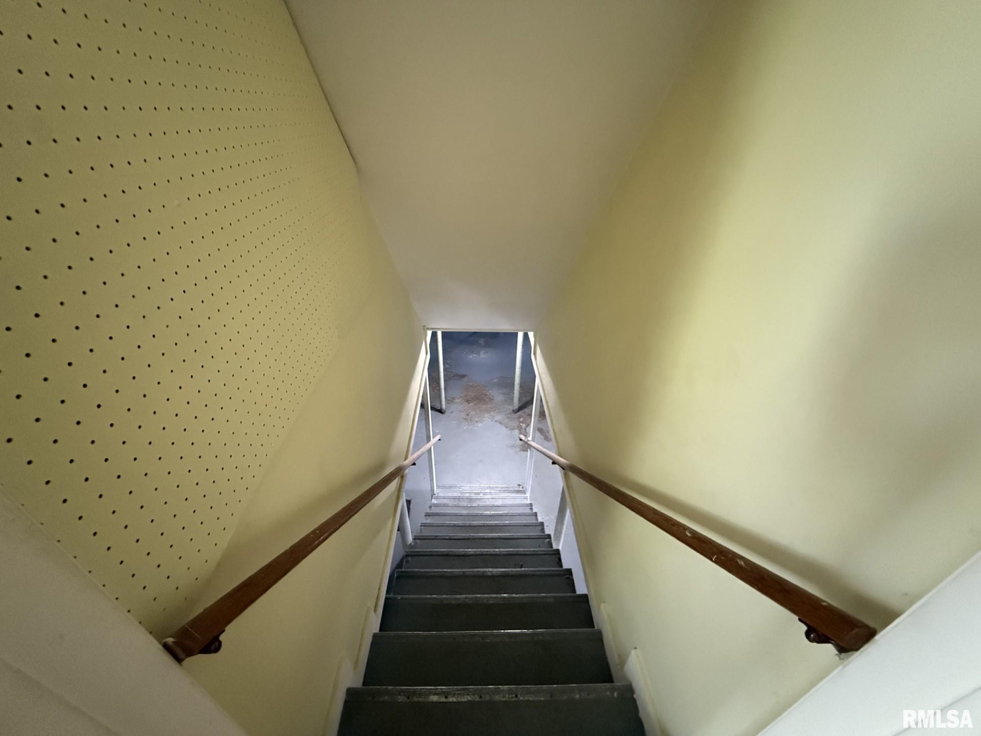 570 South Main Street Roseville, IL 61473 - Photo 49 of 64