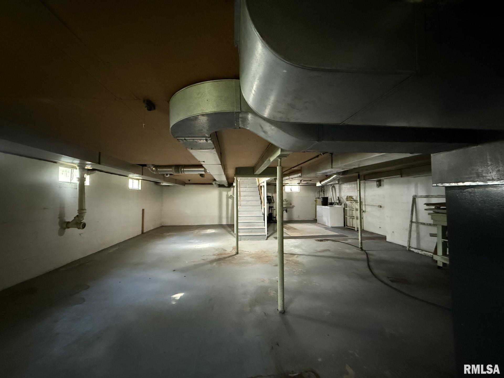 570 South Main Street Roseville, IL 61473 - Photo 51 of 64