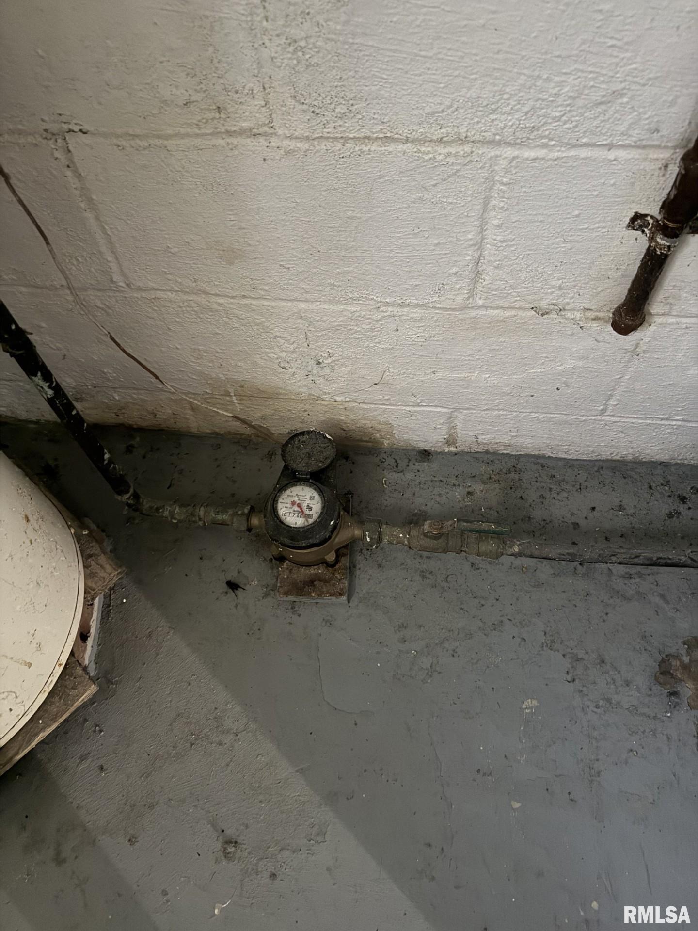 570 South Main Street Roseville, IL 61473 - Photo 57 of 64