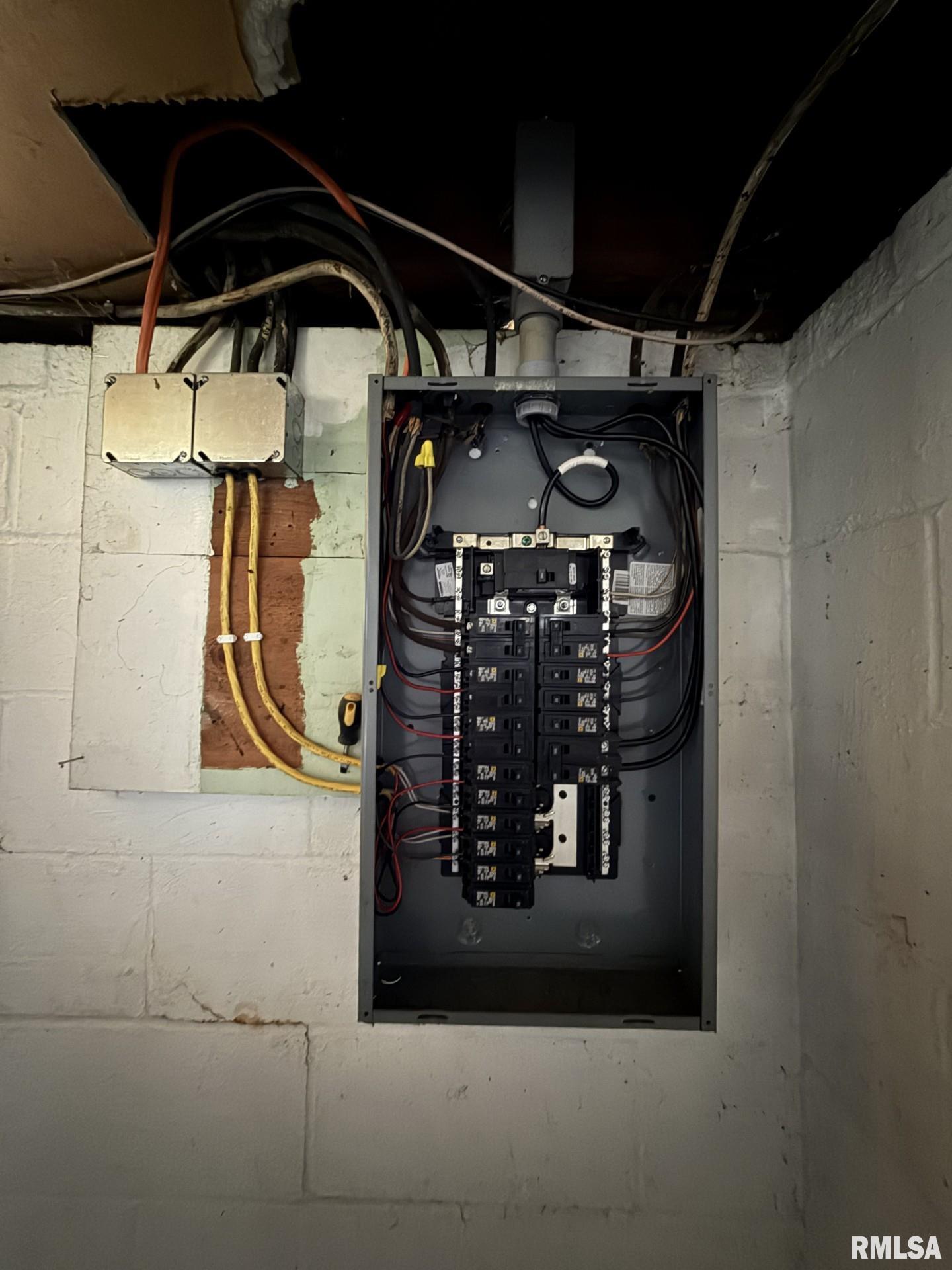 570 South Main Street Roseville, IL 61473 - Photo 59 of 64