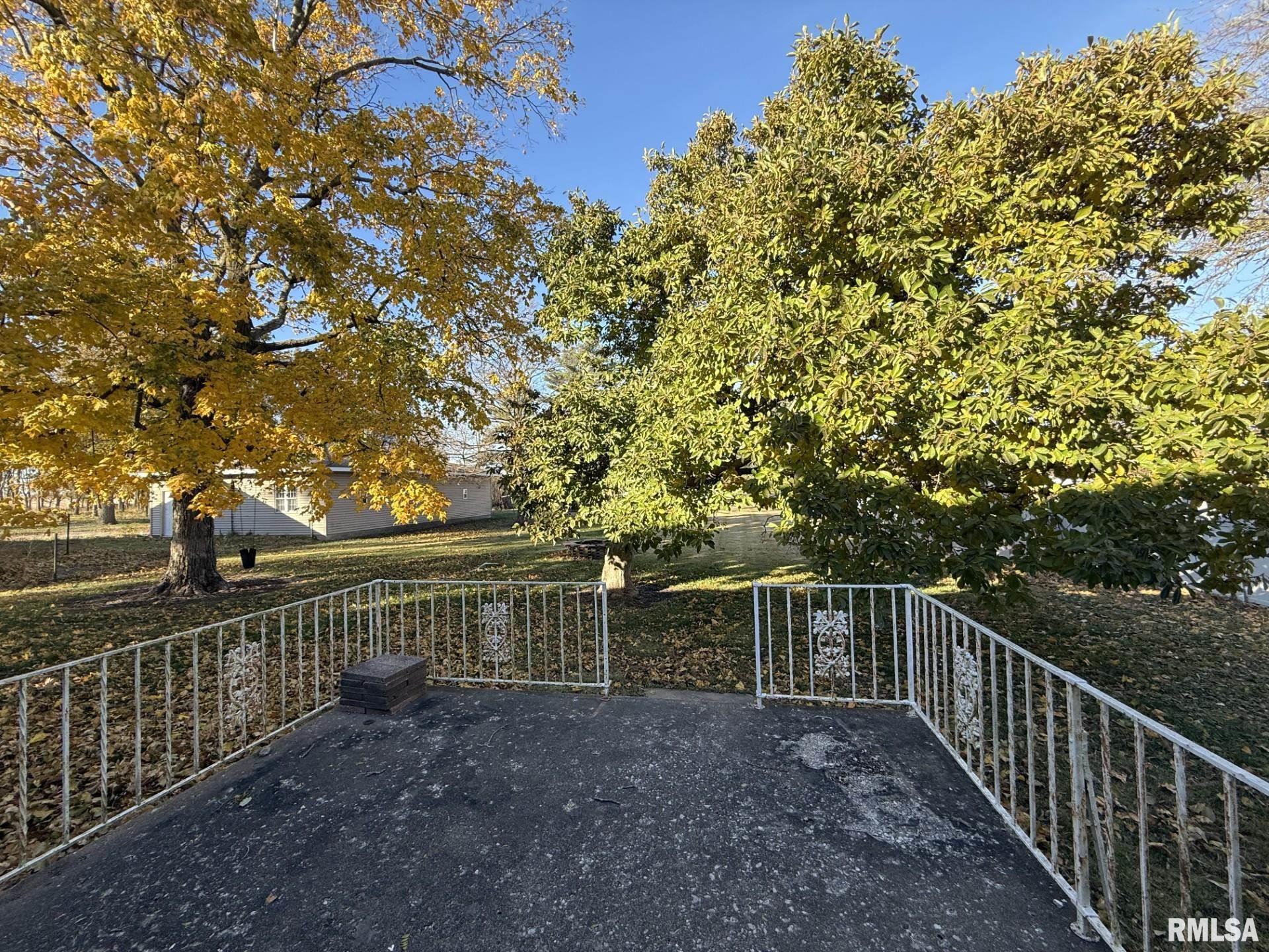 570 South Main Street Roseville, IL 61473 - Photo 10 of 64