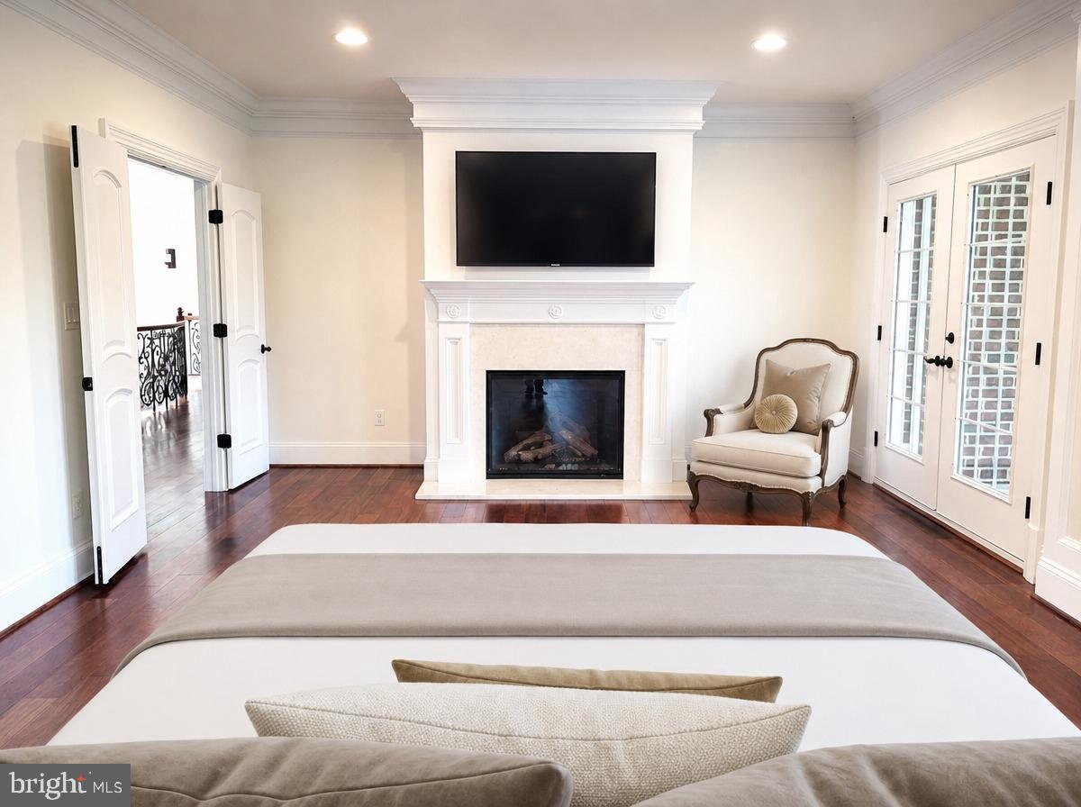 3617 Chain Bridge Road Fairfax, VA 22030 - Photo 81 of 83 Master Sitting Room (staged)