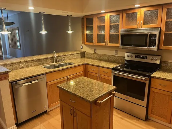 $4,500 | 4638 Mirabella Court, St. Pete Beach, FL 33706