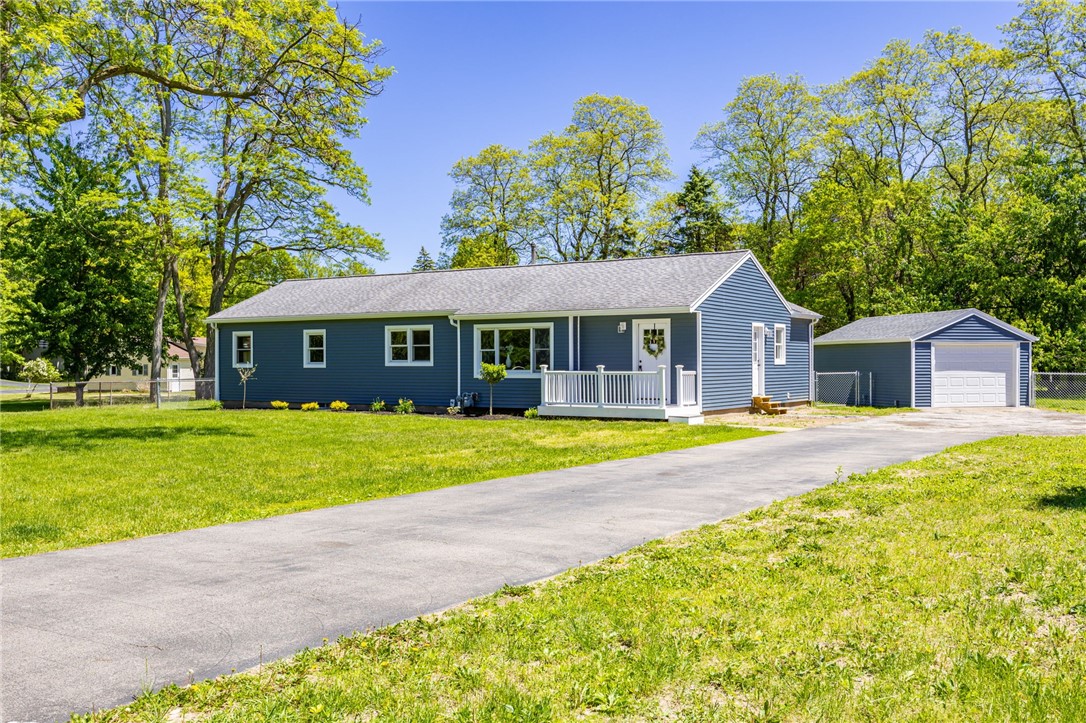 249 Dickinson Road Webster, NY 14580 - Photo 39 of 45