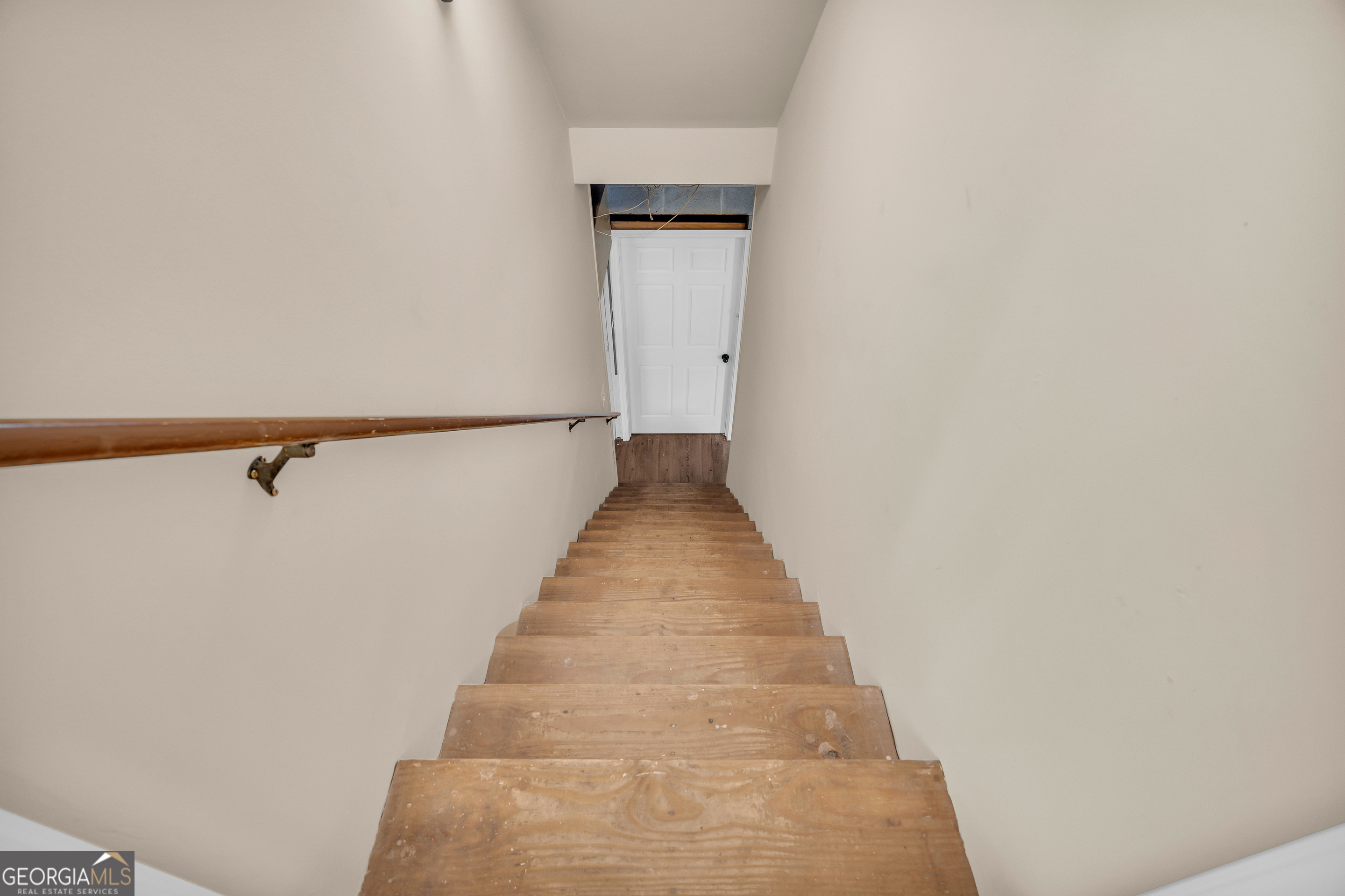694 Lovers Lane Toccoa, GA 30577 - Photo 45 of 50 a view of an entryway