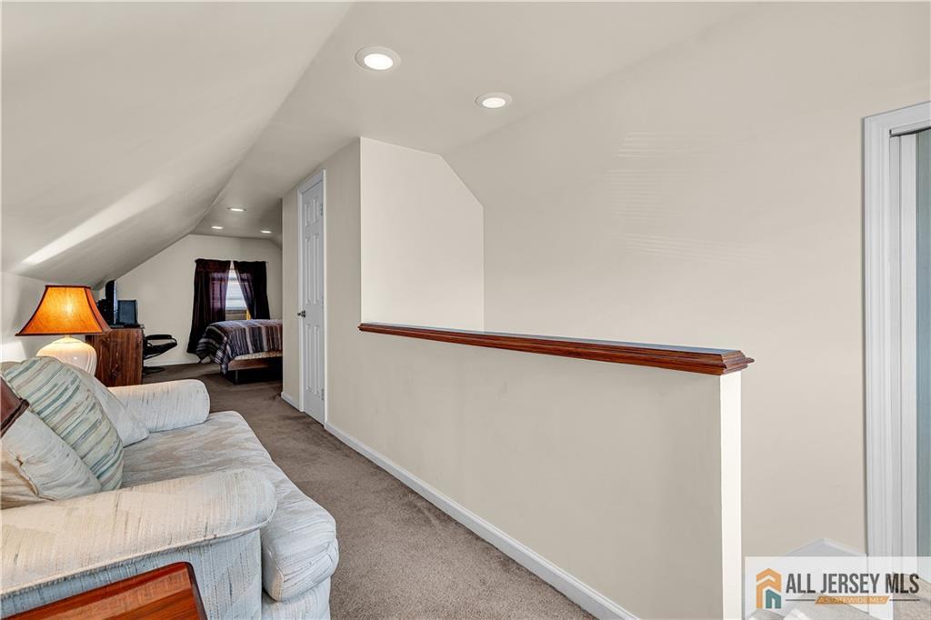 513 Howard Avenue Middlesex, NJ 08846 - Photo 15 of 32