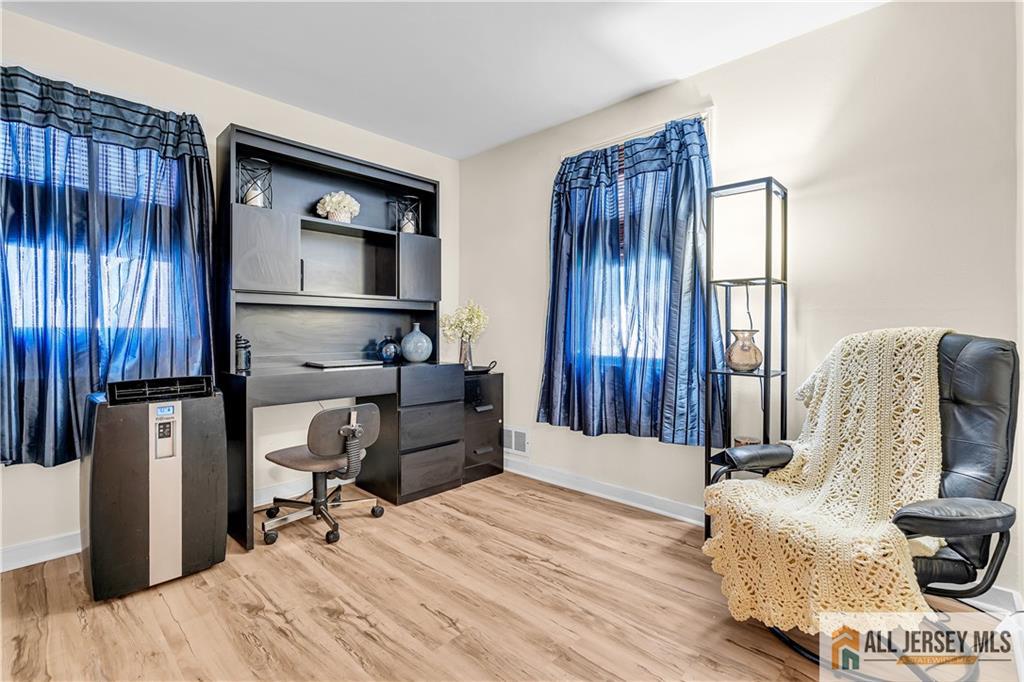 513 Howard Avenue Middlesex, NJ 08846 - Photo 16 of 32