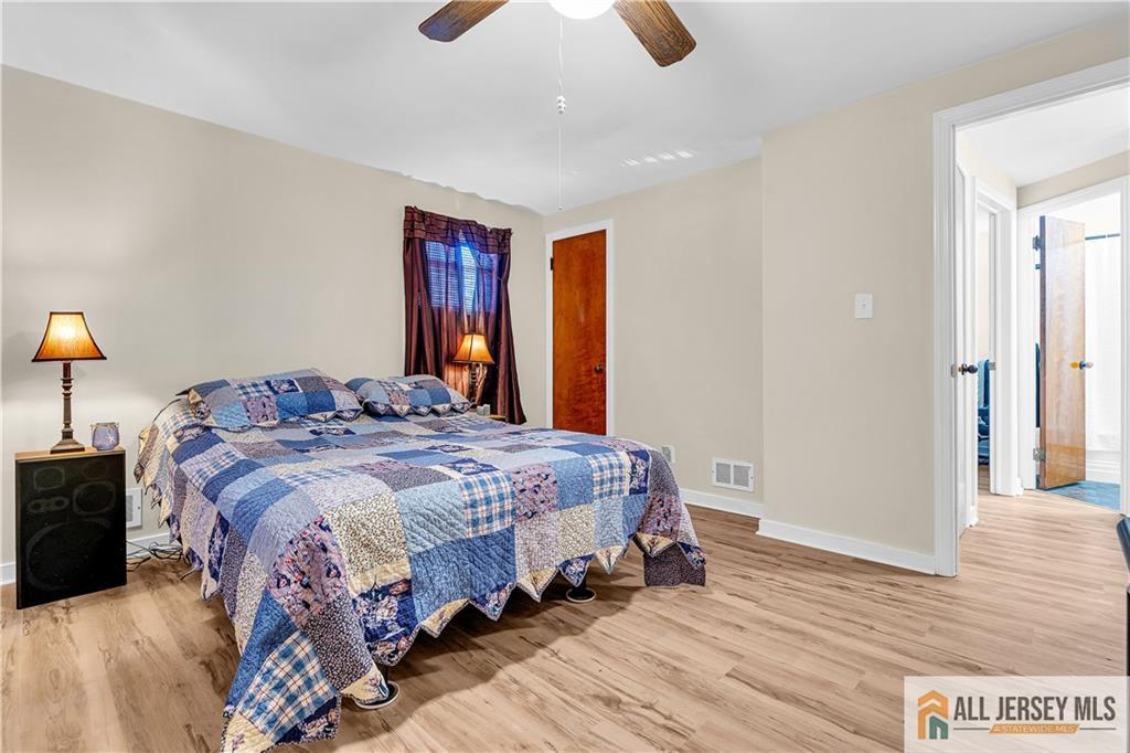 513 Howard Avenue Middlesex, NJ 08846 - Photo 18 of 32