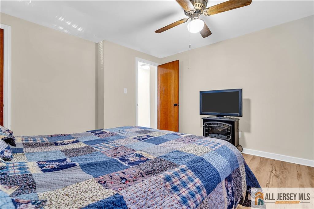 513 Howard Avenue Middlesex, NJ 08846 - Photo 20 of 32