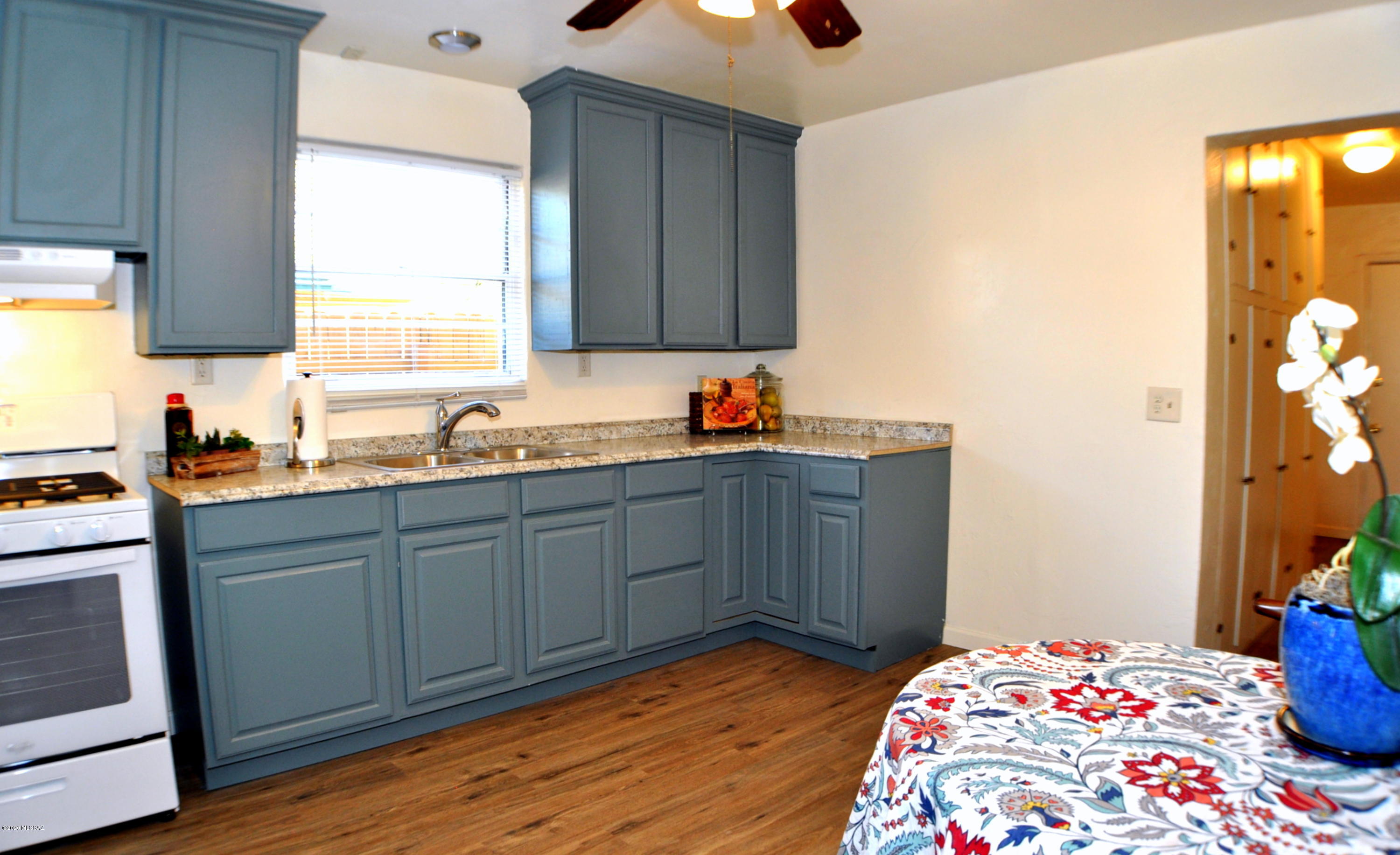 461 West Thurber Road Tucson, AZ 85705 - Photo 1 of 49