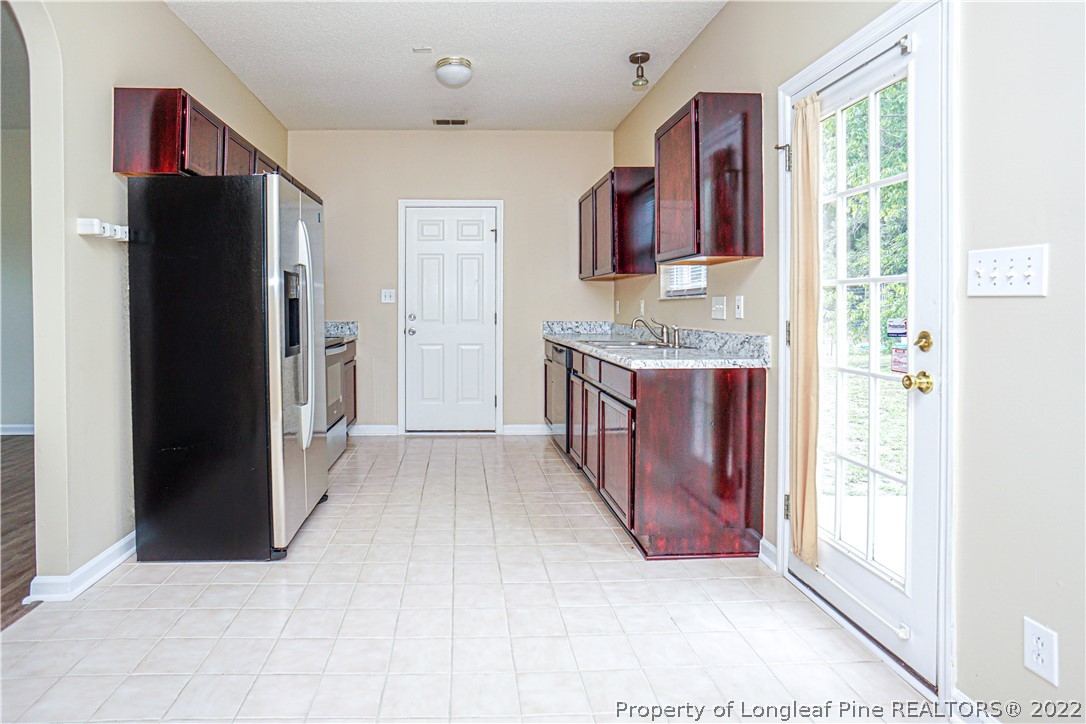 3600 Winesap Road Hope Mills, NC 28348 - Photo 14 of 45 Gallery Image 14
